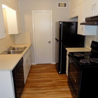 737 N. Bishop St. (6)